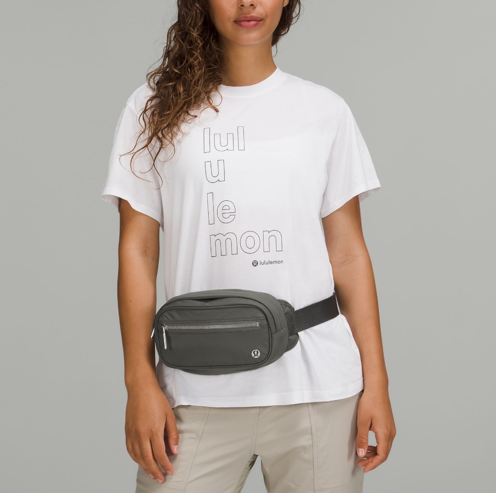 NWT Lululemon Wunderlust Belt Bag - Picture 4 of 9